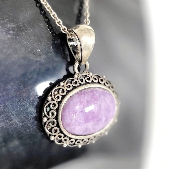 Purple Charoite stone pendant necklace - Picture 3 of 6